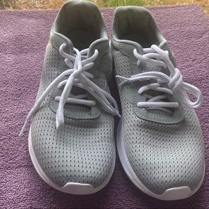 Memory foam sneakers